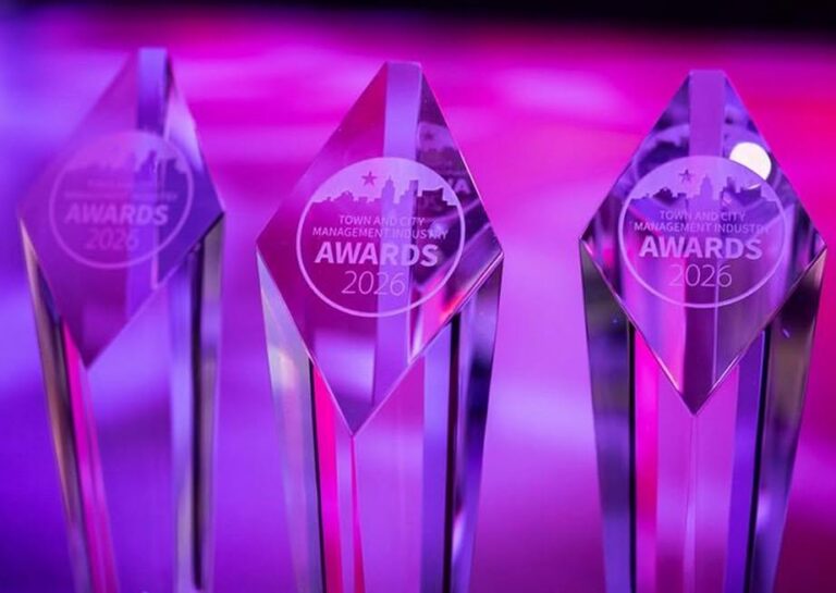 Town centre wins national award for remaining marginally less sucky sucky for £5 than before